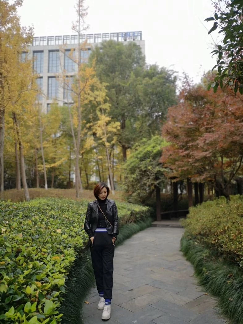 这种就是在外像淑女，床上像妓女啦[16P]