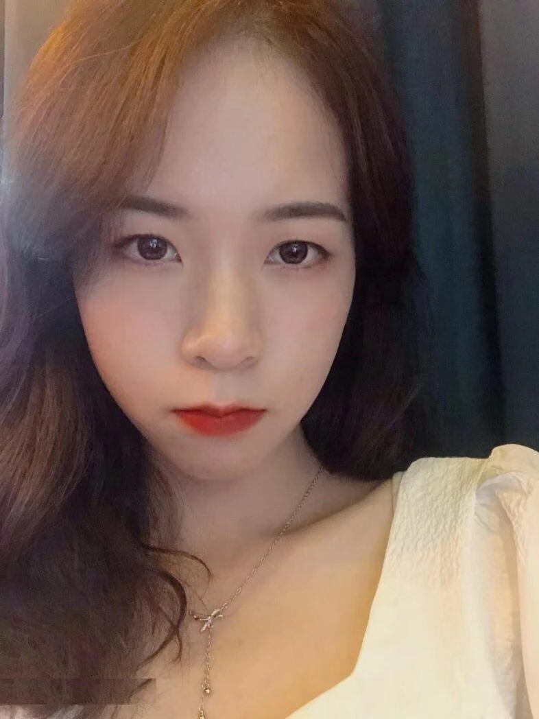 当初约的时候就知道这五官的女人肯定是多毛的［11P］