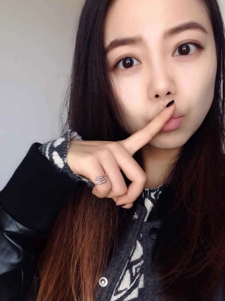 分手后泄露艳照的事情，确实是牺牲了姑娘满足了狼友[23P]