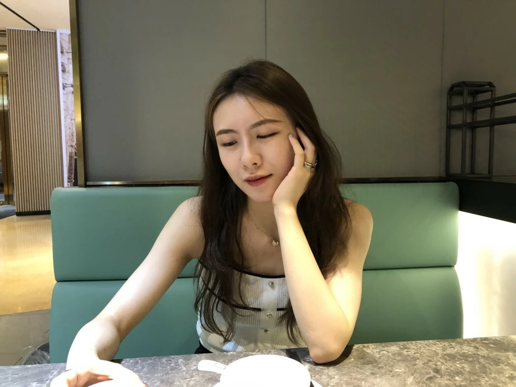 优雅少妇私会情人［12P］