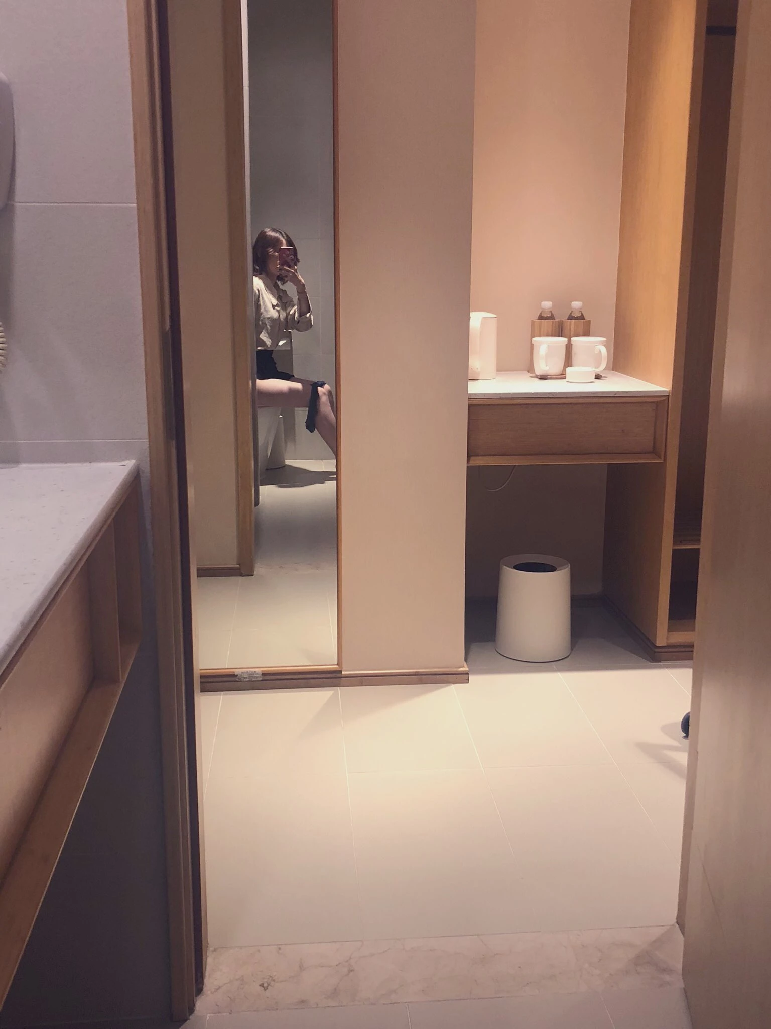 少妇骚货发骚需要两根肉棒[11P]
