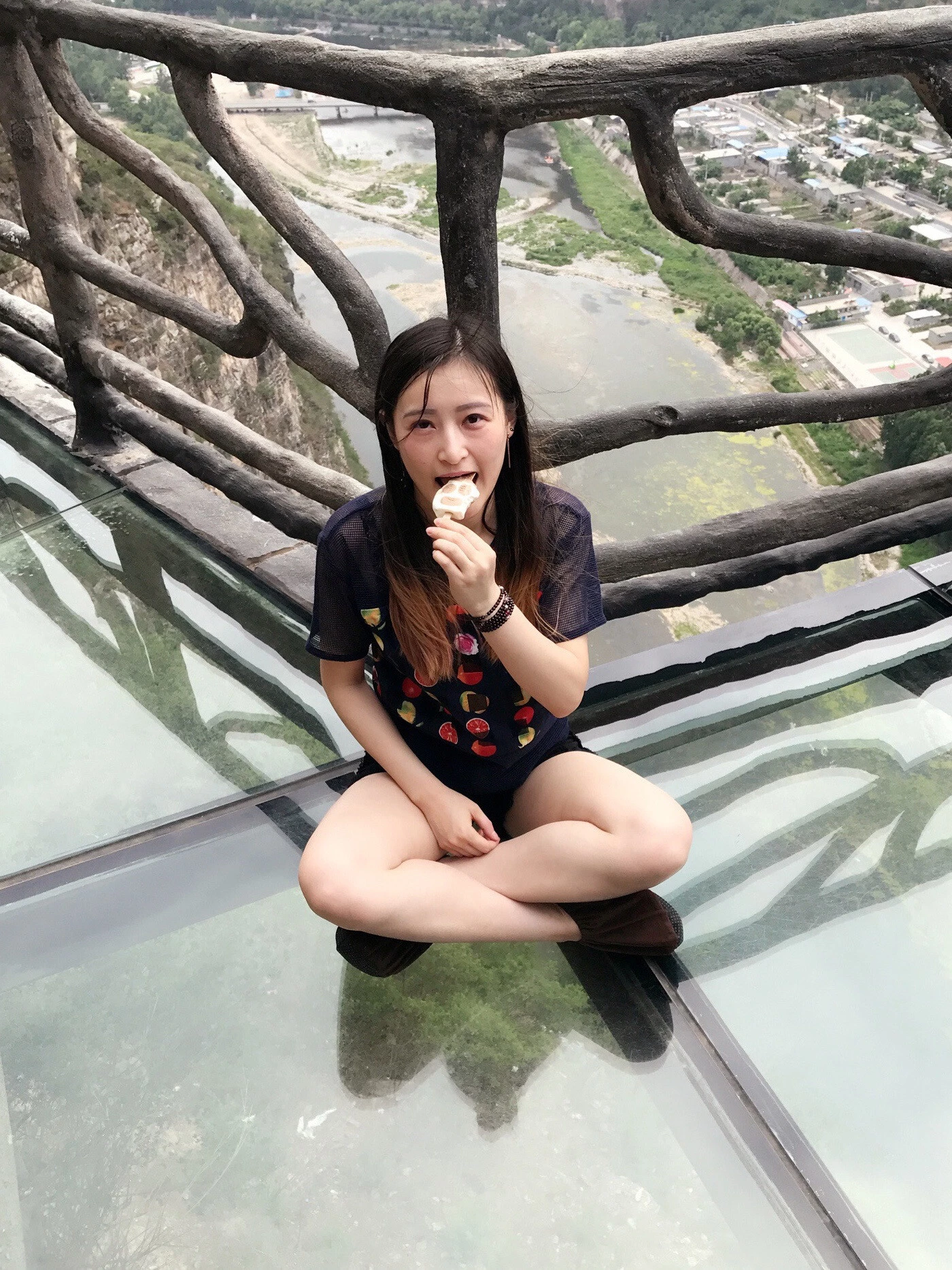 情趣酒店洗澡打炮各种姿势放飞自我［28P］