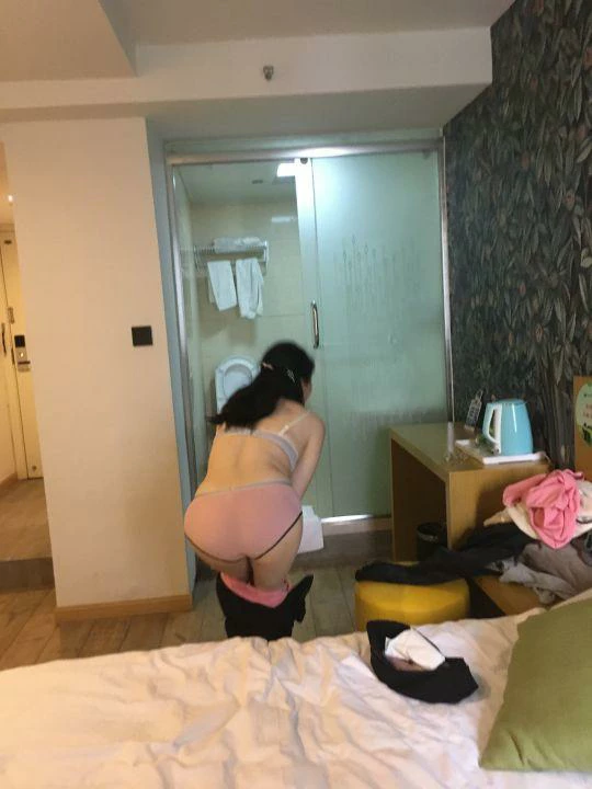 满意的姿势[11P]