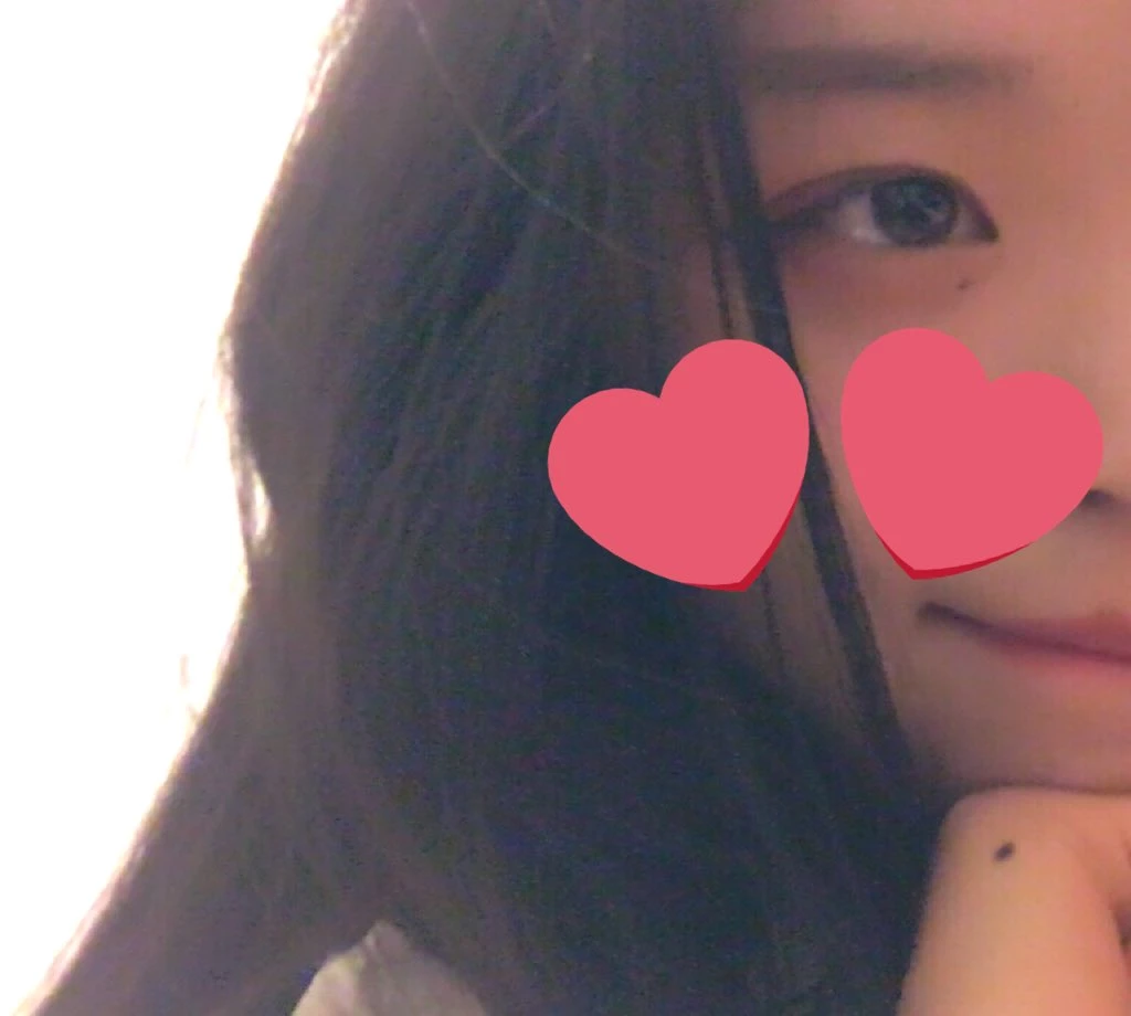 有酒窝的小甜妹，自慰扣逼，极品美乳嫩穴！[14P]