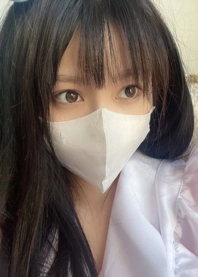 逼还算嫩还不是很黑[17P] ​