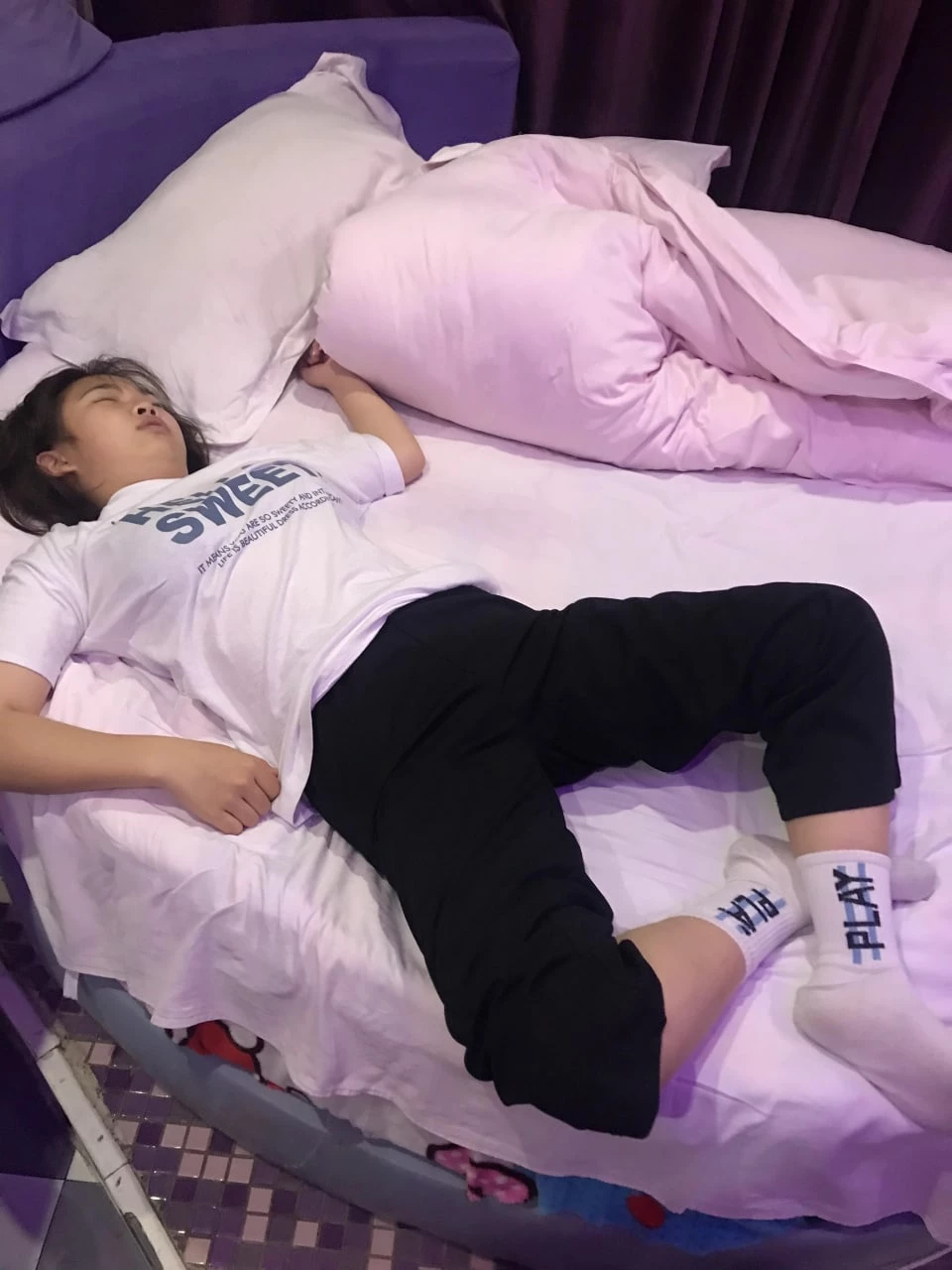 生日聚会约泡女同学[11P]