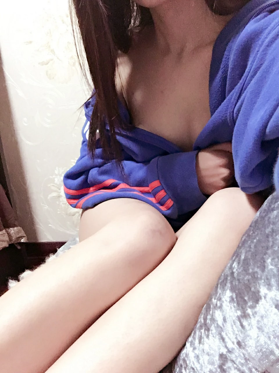 校服里面原来是真空的[27P]