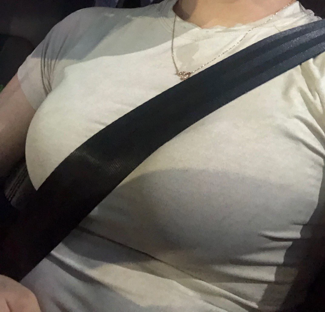 爱健身的女神，翘臀爆乳，摆出你最喜欢的后入姿势！[15P]