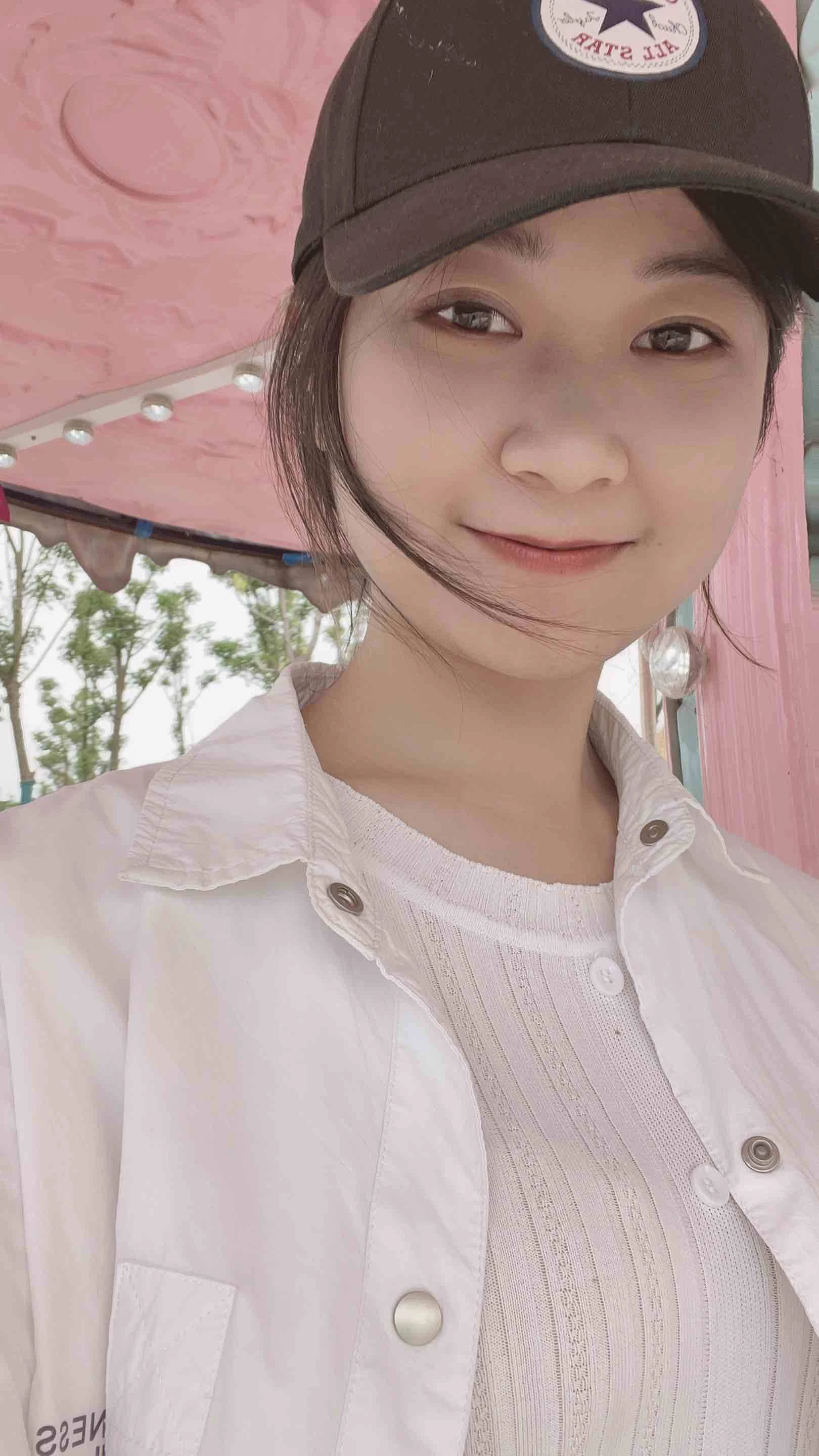 [原创][手势认证]首发！丝袜骚妻真实露脸附生活照结婚照[34P]