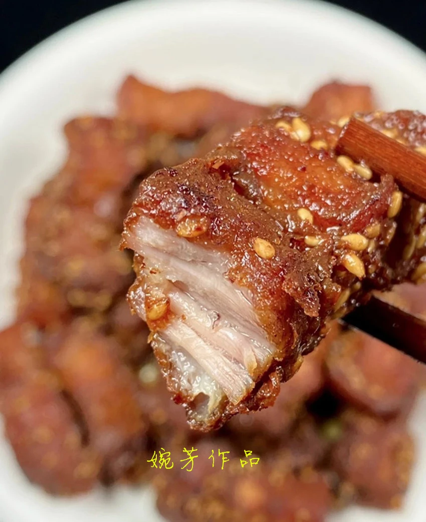 大家吃饭没有 没有就自己去煮!喜欢追求刺激尝试新鲜的想玩逼的可以来我家[26P]
