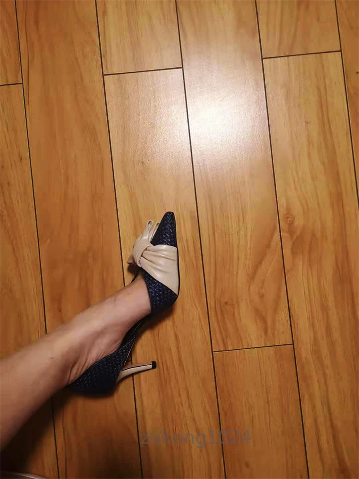 [原创][足控淫妻社]偷闺蜜的丝袜套在老公的鸡巴上增加情趣 老师也太会玩了吧[20P]