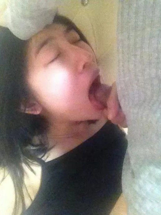 大胸女友吃鸡忙[23]