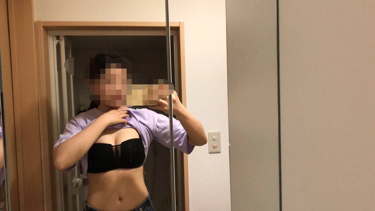 丰乳肥臀小阿妹[10P]