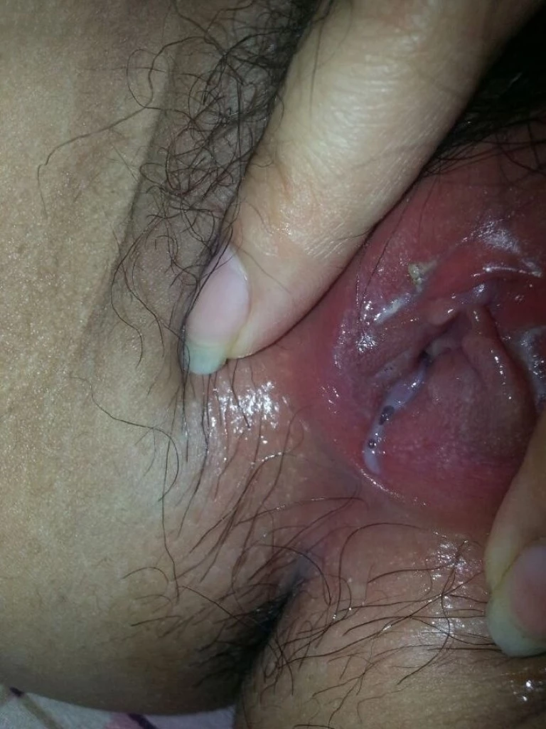 骚逼女友着急让我拍 [17P]