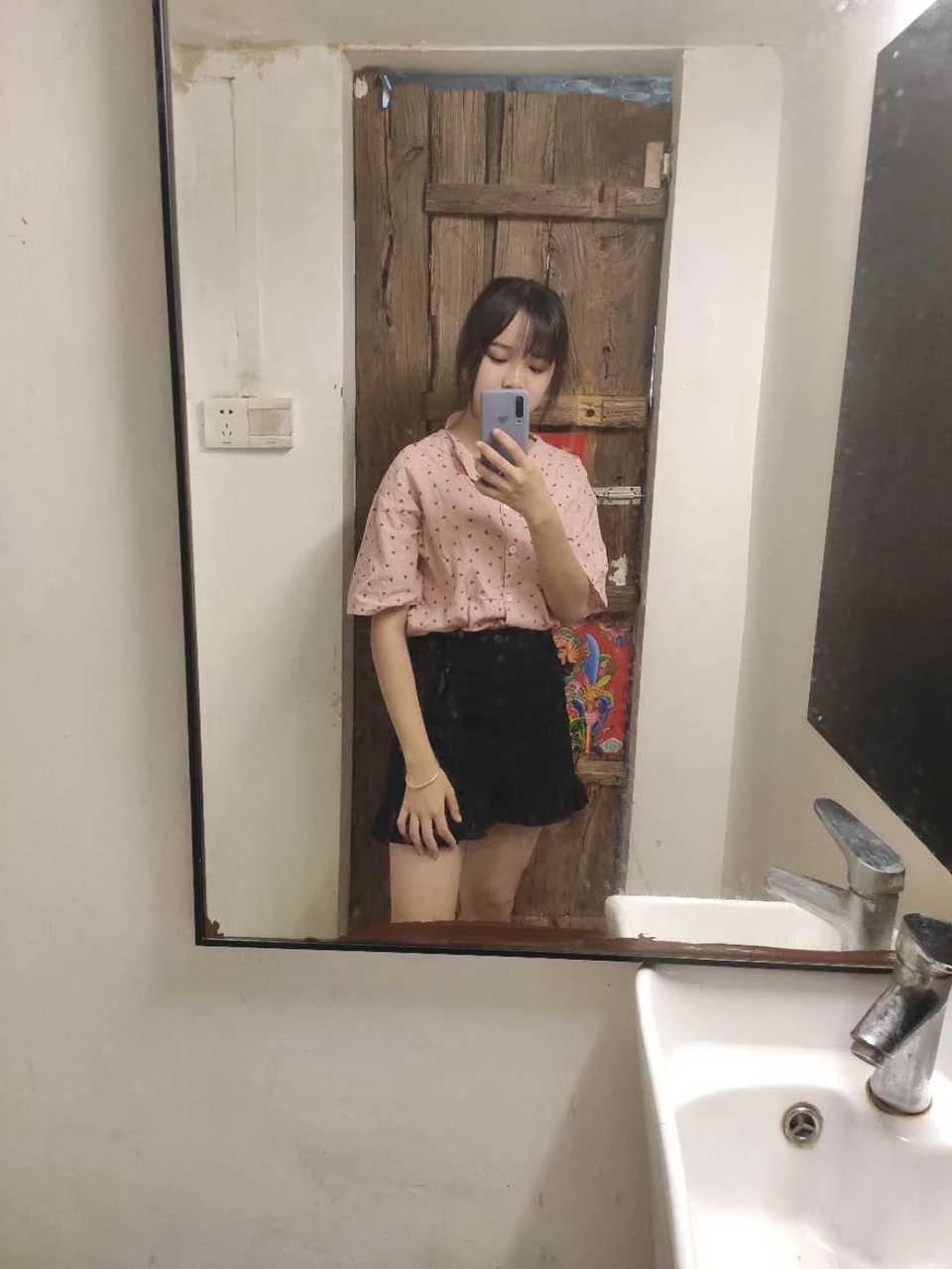 把她下面艹的乱七八糟[10P]