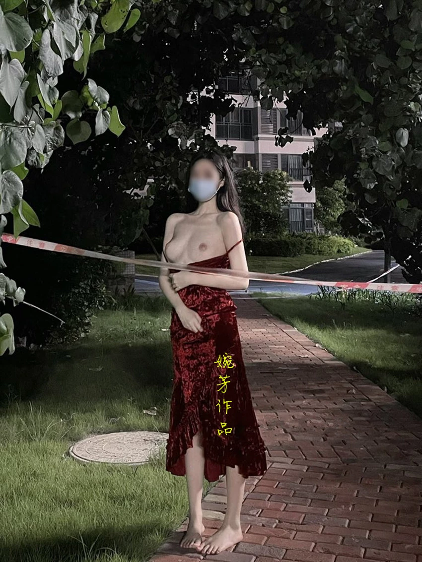 能不能让我陪着你走。回去的路有些黑暗。从来没有这样要求 怕你难过转身就走[30P]