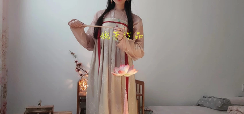 不夜长安 灯笼似血染 你守塞外苦寒兵荒马乱你却横刀立马 [27P]