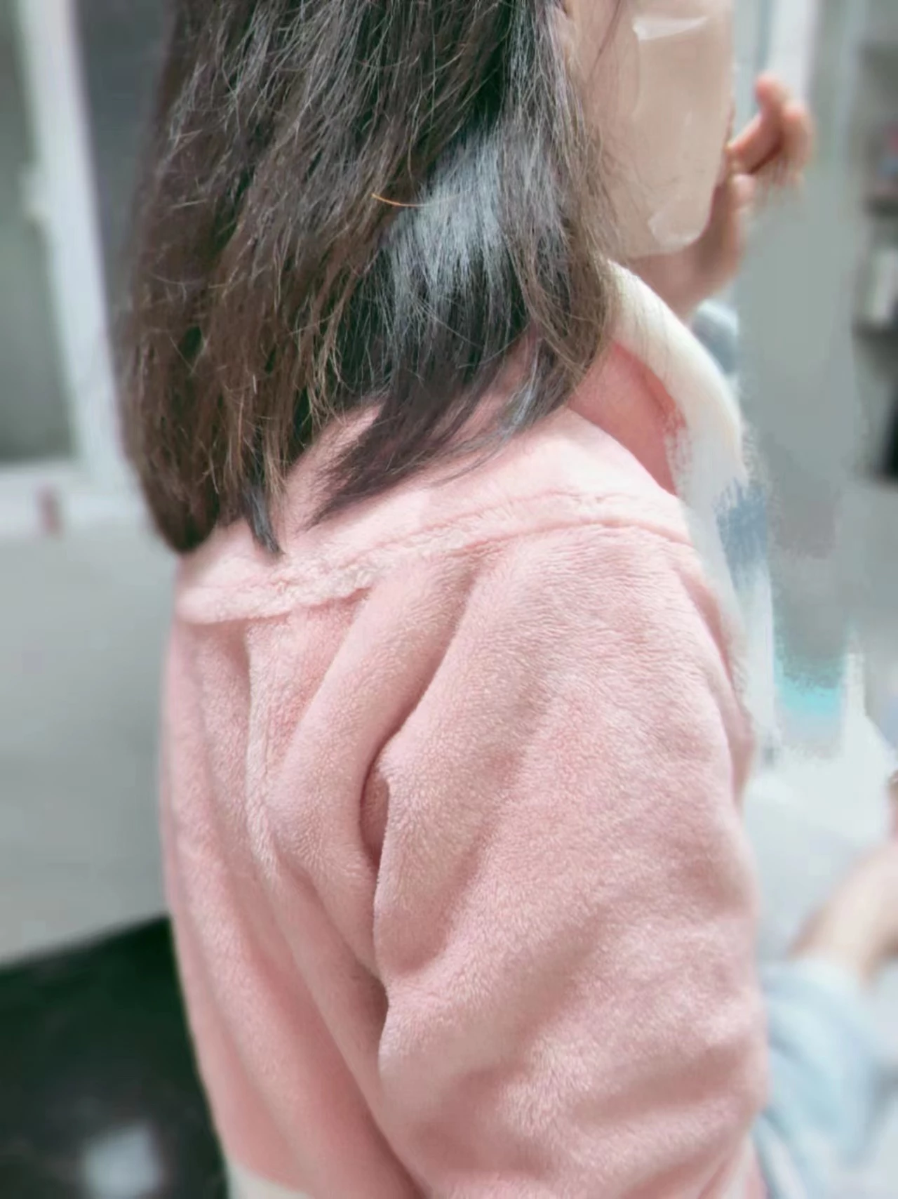 [原创]游客投稿，剖腹产的邻家小少妇，不影响下面的紧致，第一次出镜稍显害羞。[25P]