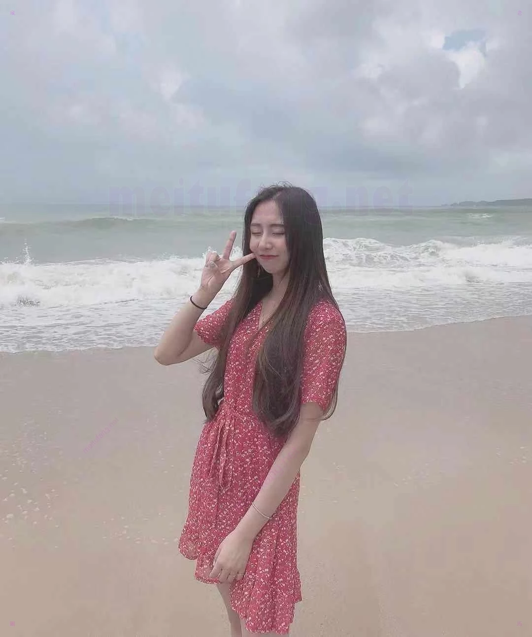 人妻这个bb算是很粉嫩了，看样平时利用率不高[18P]