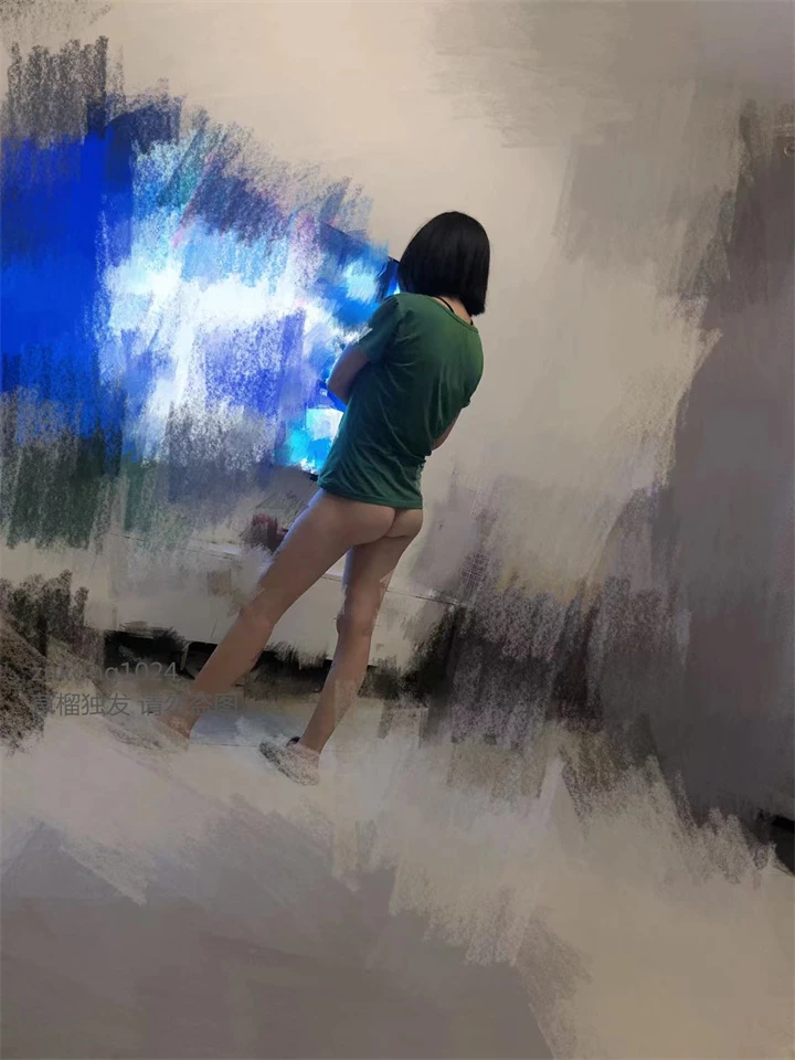[原创][足控淫妻社]0313 各位如果投稿 最好还是去酒店开房拍的自在点 家里拍的码成这样的 以后不会再接稿[16P]