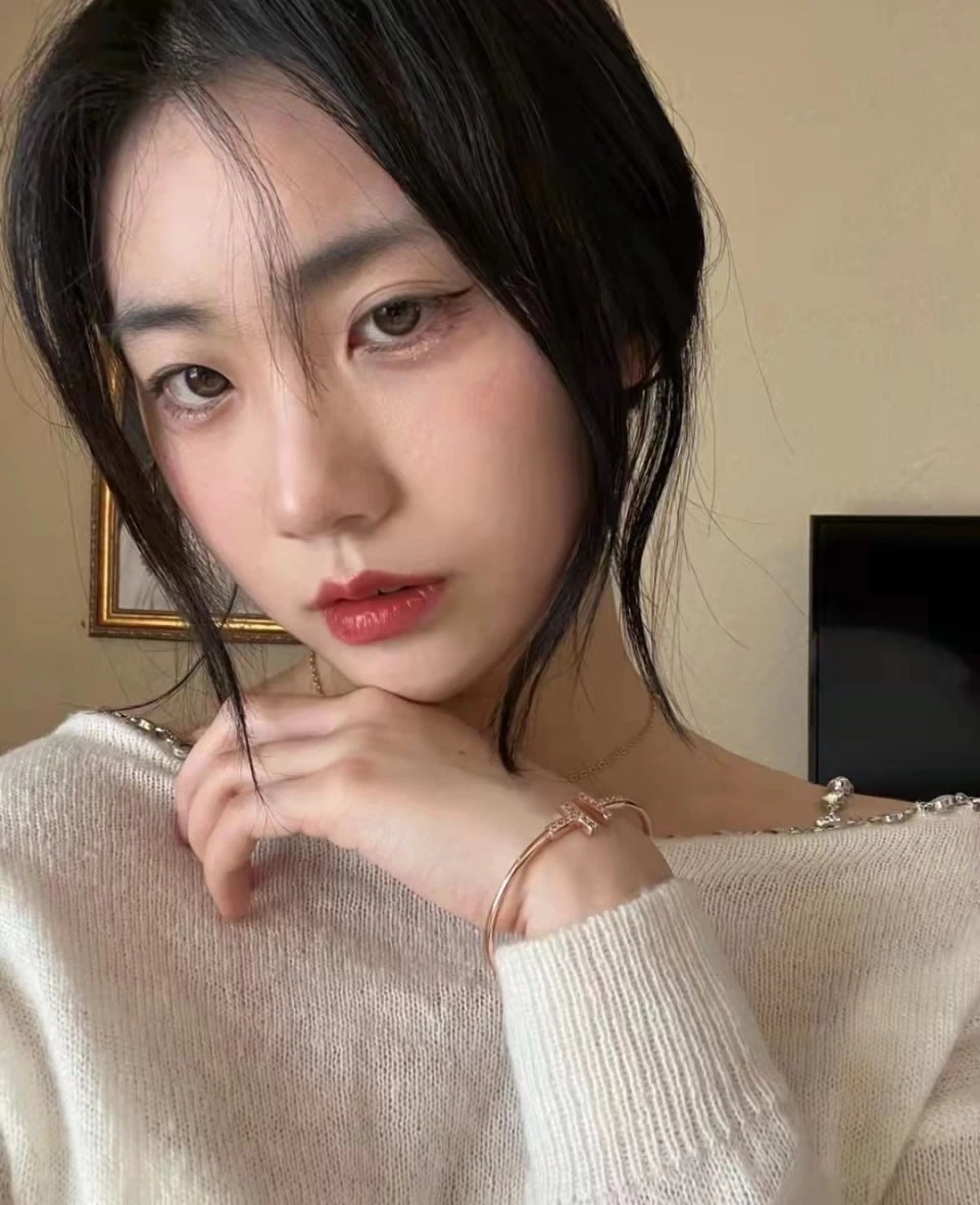大屁股已经撅起来啦[12P]