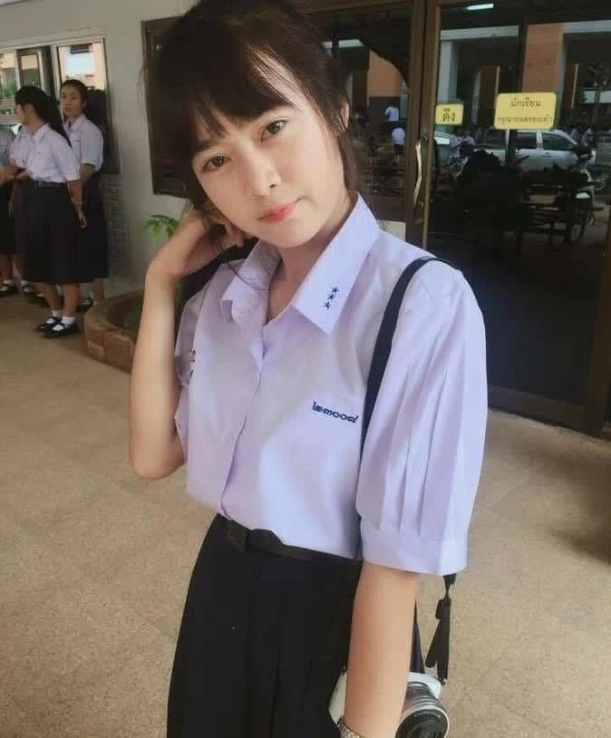 打螺丝认识的工厂小妹[12P]