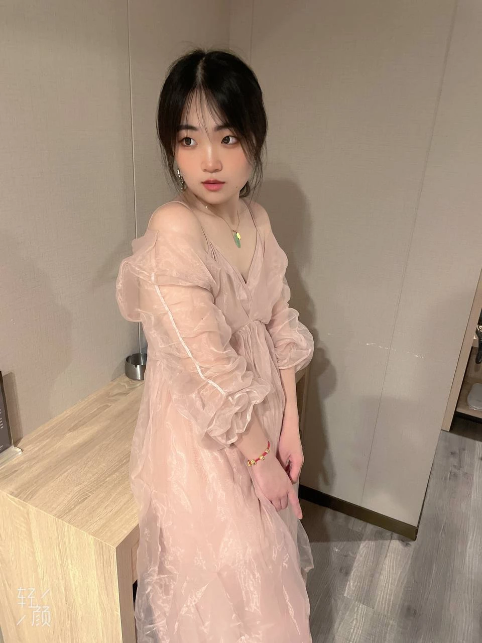 嘴巴和屄屄配套不？[10P]