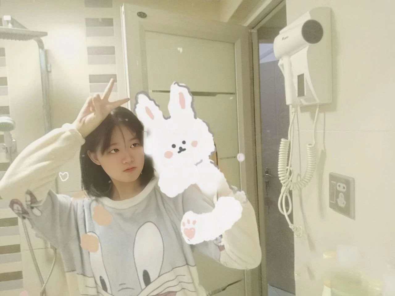 高中女生对镜孤芳自赏[10P]