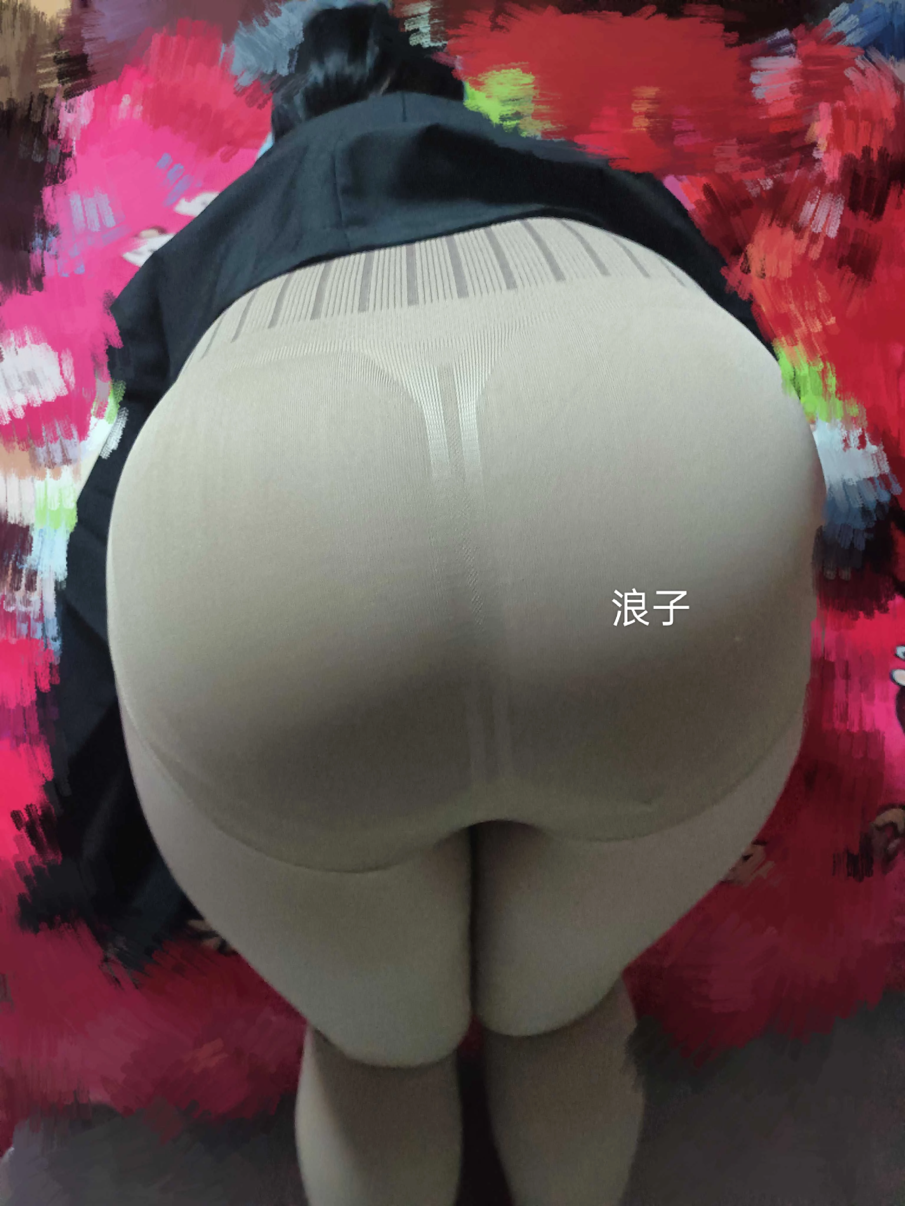 Re:[原创]游客投稿，家有淫妻一枚，胸大屁股大还耐操，第一次让朋友代发，这是第一次自己投稿，望广大多多评论。[20P]