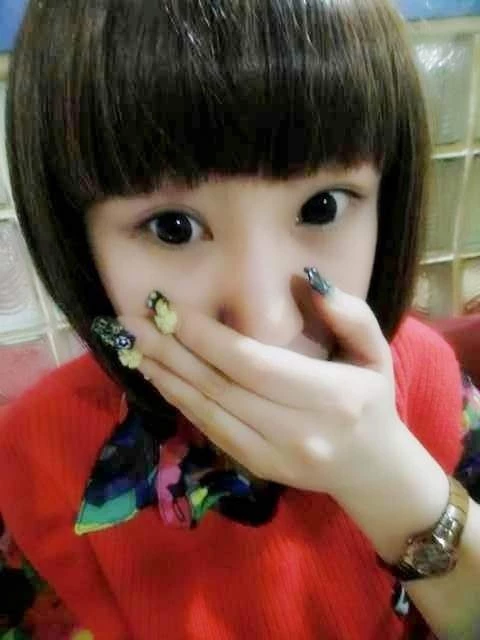 皮肤嫩滑的小妹出来玩[16P]