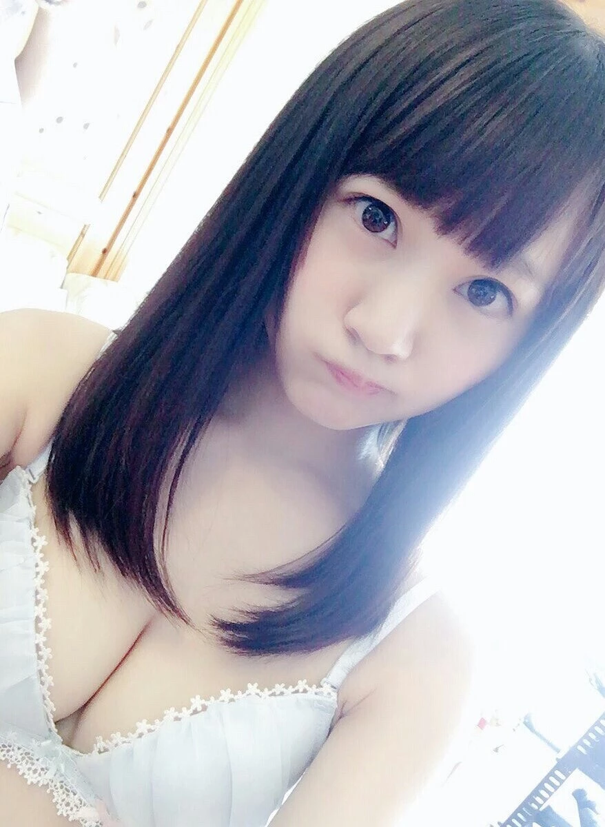 俏皮可爱的妹子从少女日到少妇[14P]