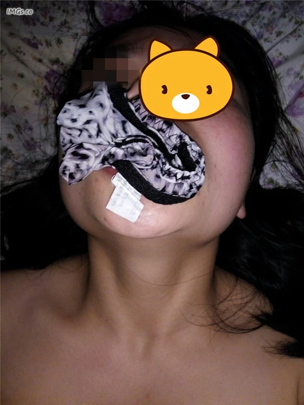 带着专业情趣工具来赴会[12P]