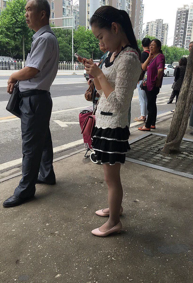 车站偷拍搭讪再推倒[10P]