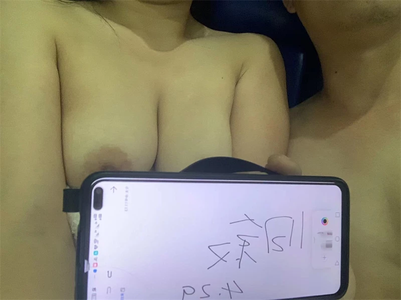 [旧叙原创] 99年小娇妻开发完成可以交换 可以群P 可以毒龙 口交达人 胸大腿长屁股翘 配合度高 手写验证 [24P]