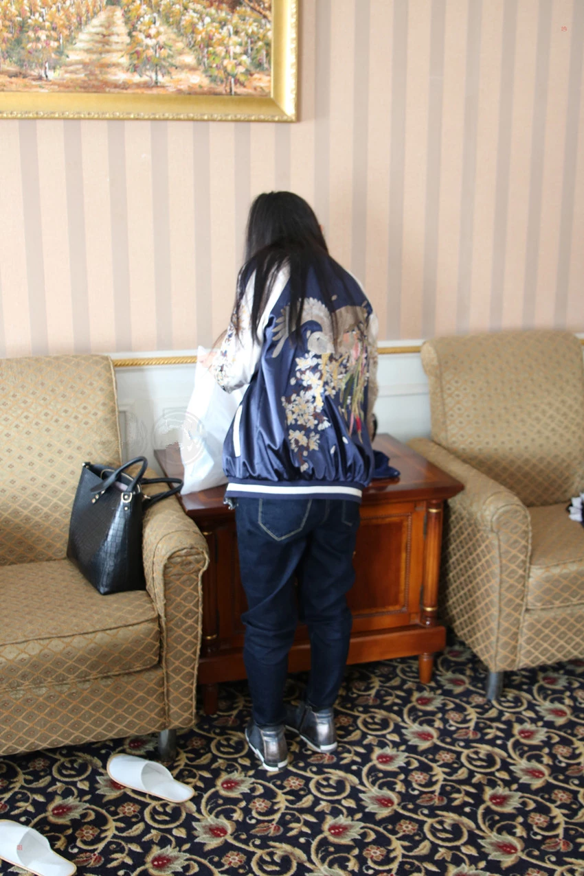 很多卖淫女‘入住客房拨打“招嫖牌”电话 暗娼上门真快[17P]