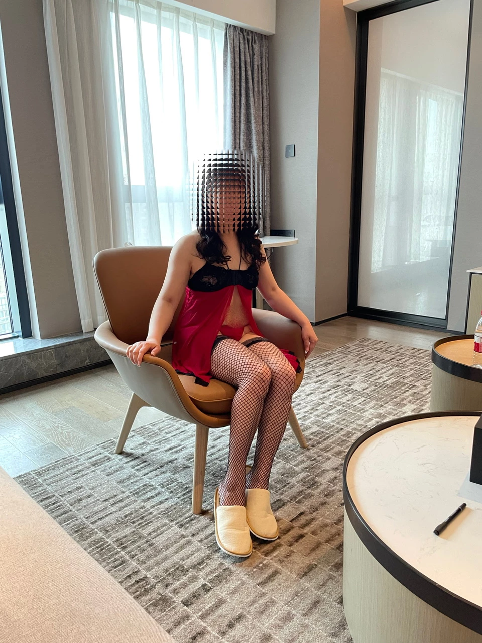 ［原创］带着活动返图，再寻上海夫妻情侣，手势举牌双认证，群里已经有过几次活动经验的夫妻，加上本次男主的武器，充分展示，再结良缘［16P］