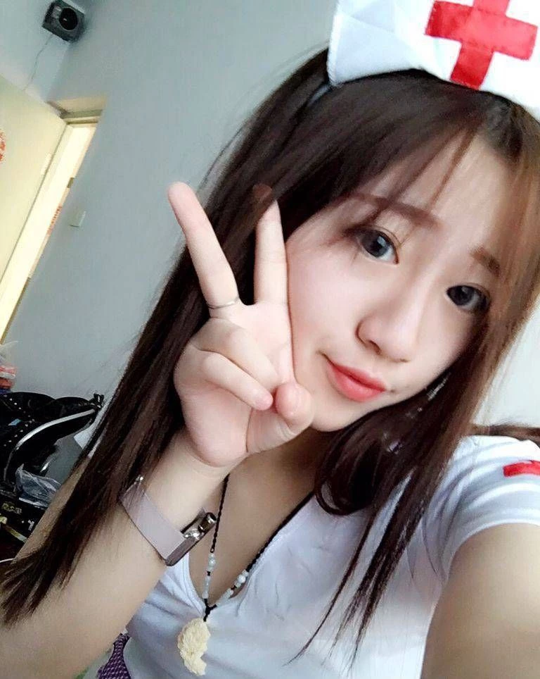 各种角色都能应付的小骚妇[19P]