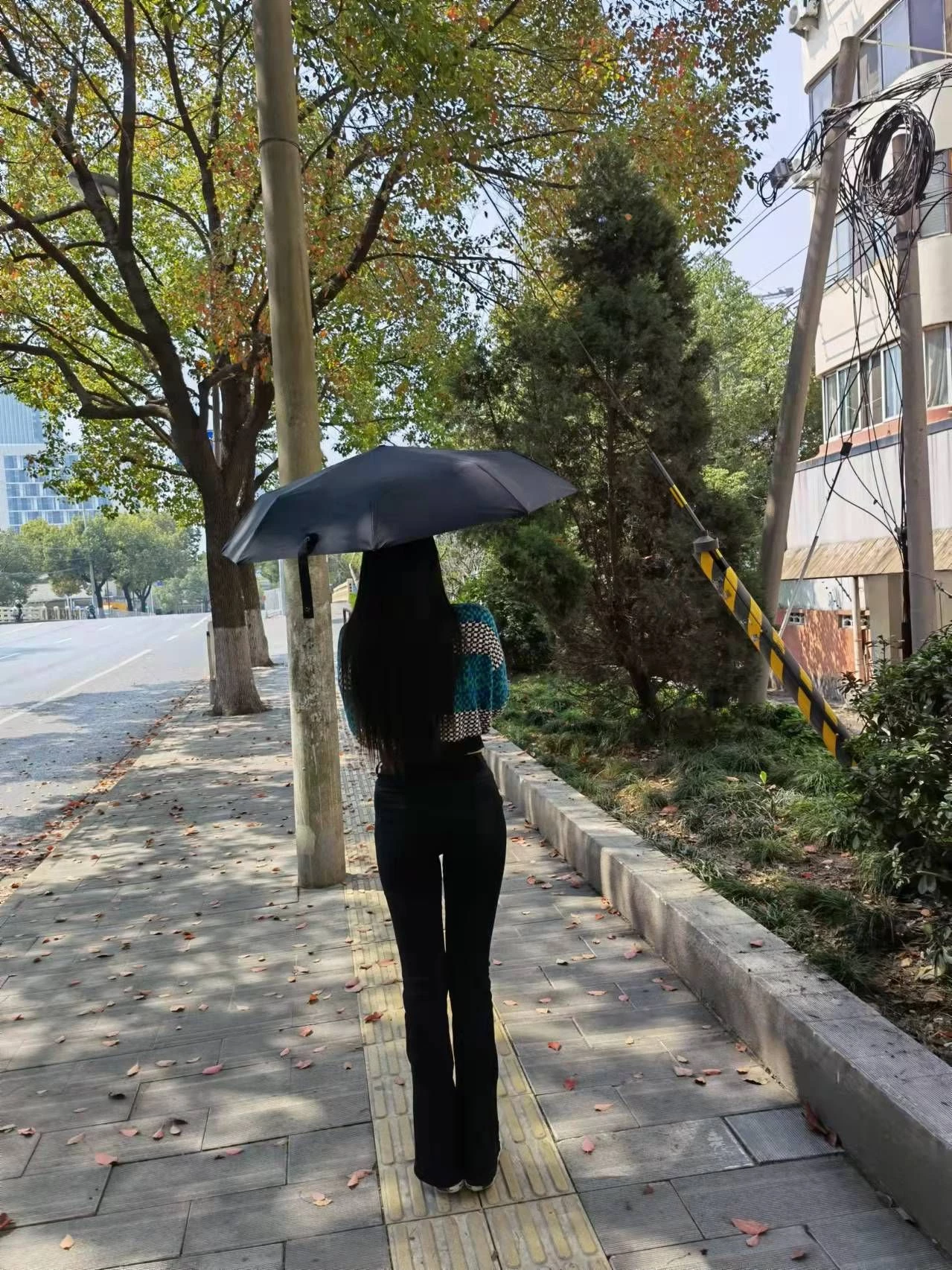 [原创][听天命]模特骚货，第二贴爆菊，不太会写文案直接上干货，附几张女神生活照，狼友们欣赏下大尺度反差婊，有爆菊动图，不看必后悔[24P]