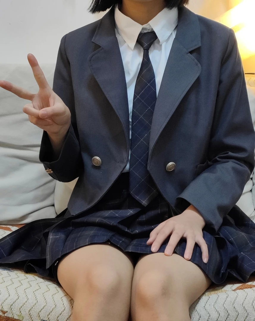 [原创][手势验证]第四弹！！女生视角~图多警告~记录一次野外露出＋捆绑狠狠羞辱欠操闺蜜的照片 [30P]