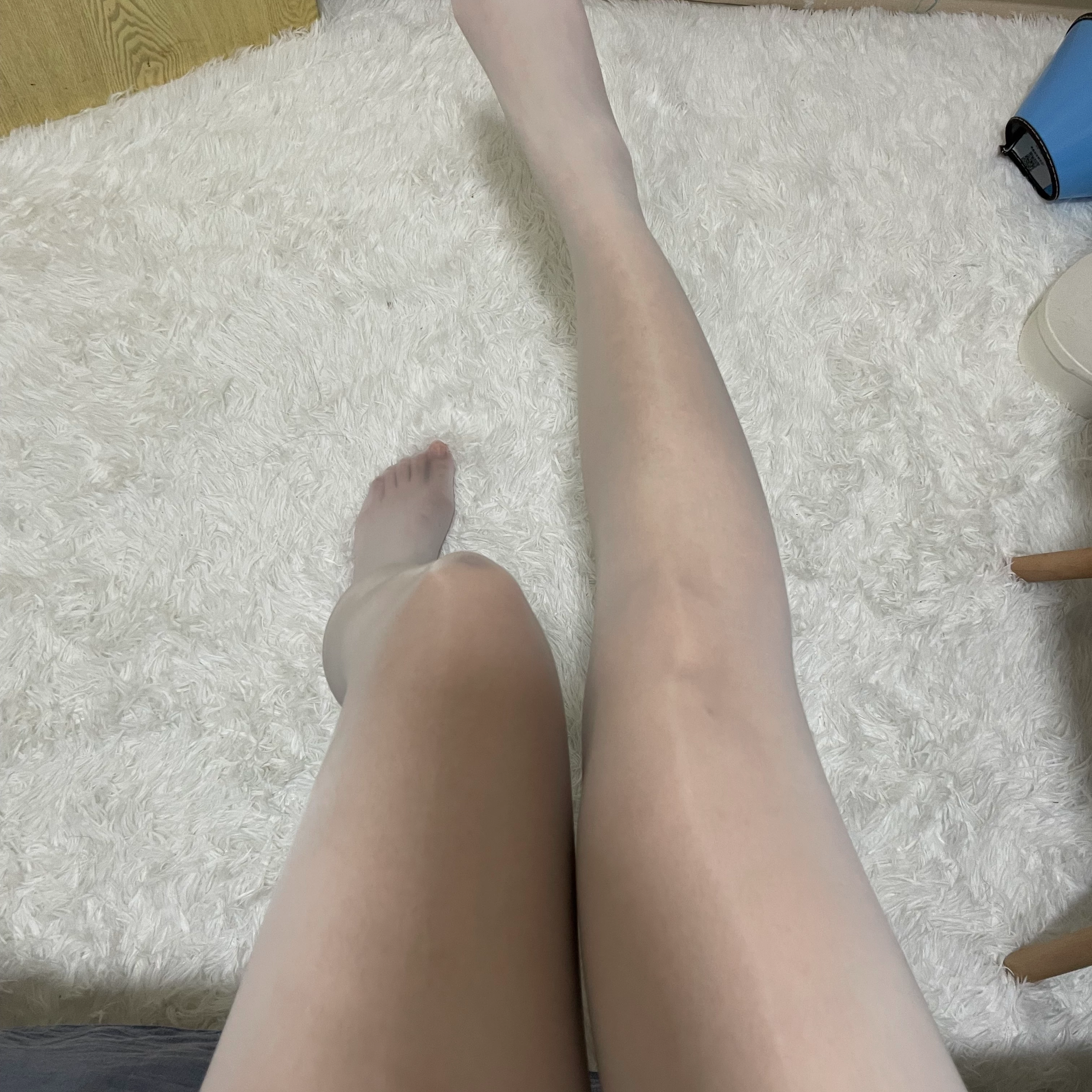 [原创] 新认识的学生妹妹 匀称身材+长腿丝袜控 可出原哦~[20P]