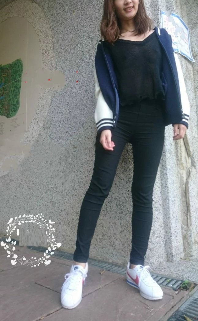 一个人，一首歌，一点情绪，享受这样安静美好的一天。[24P]