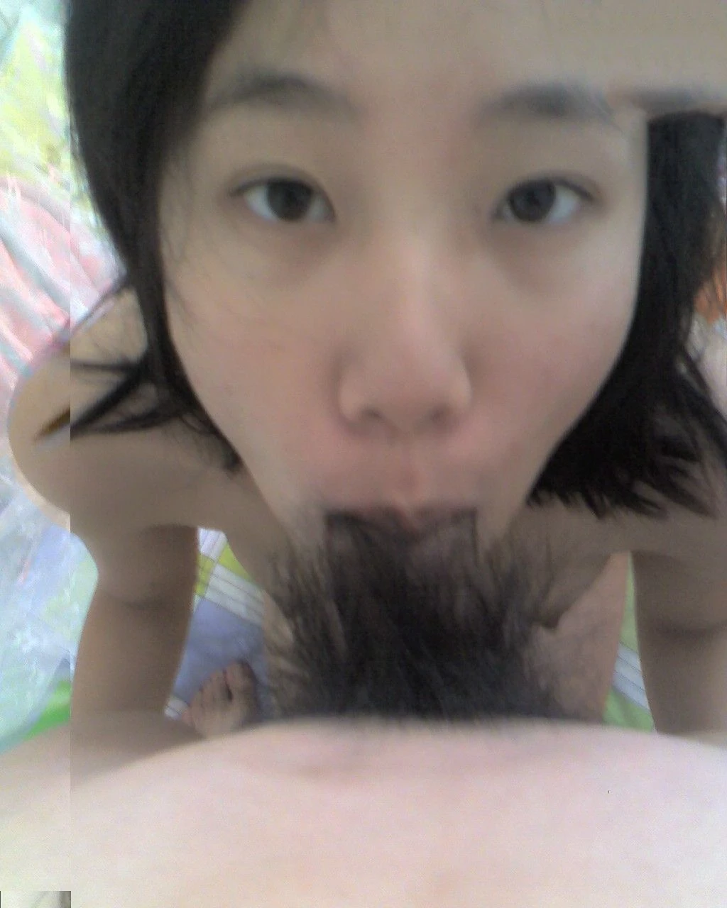 女同事喜欢含着我的粗大阳物 [10P]