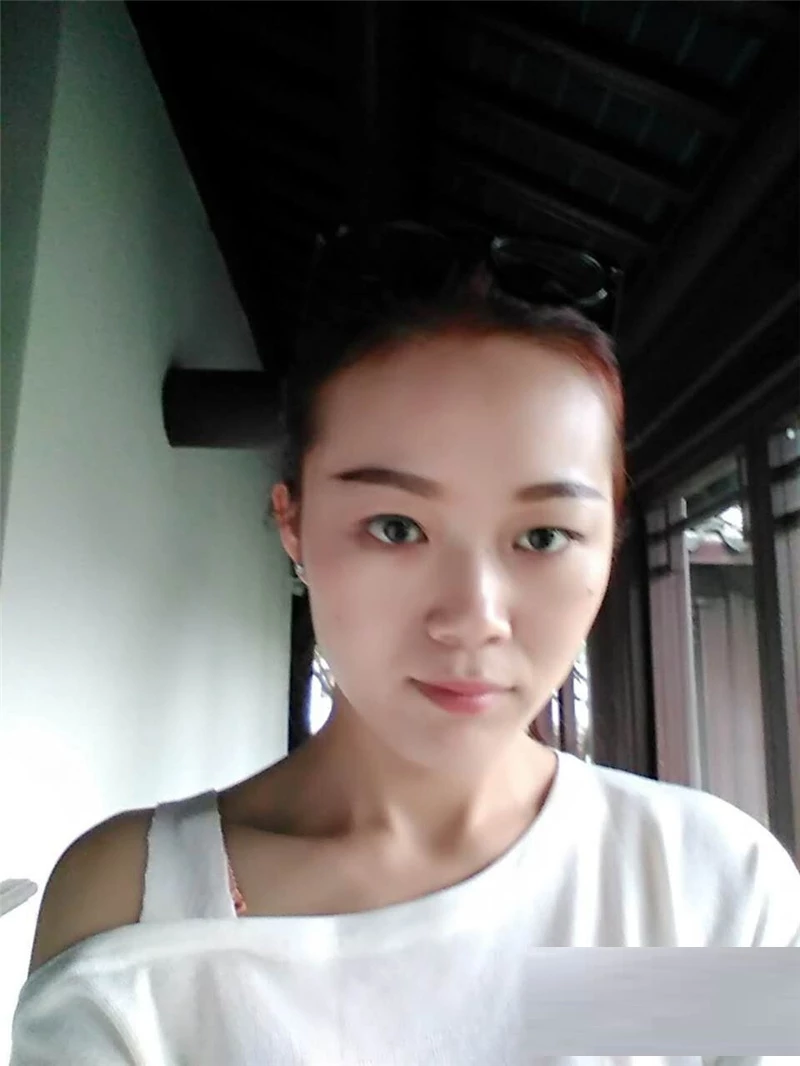 身材高挑玉腿纤长的欲女销售高管 自摸出淫水情迷大鸡吧 精液乱飞不能自控[27P]