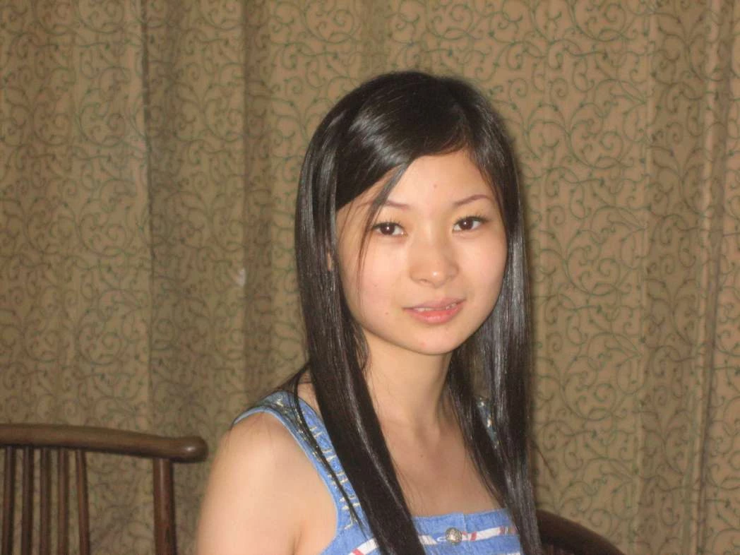 超漂亮小鸟伊人的人妻露出，生活照是那么清纯[18P]