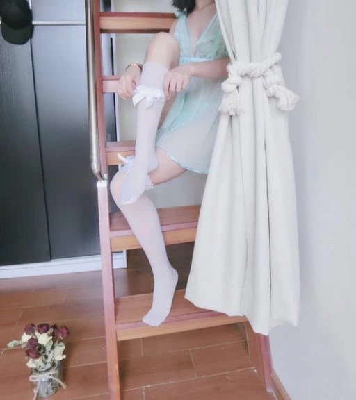 这内衣不如不穿 [14P]