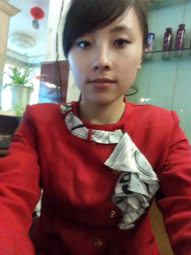 电力局上班的气质良家美少妇温柔又漂亮,口活很好[22P]