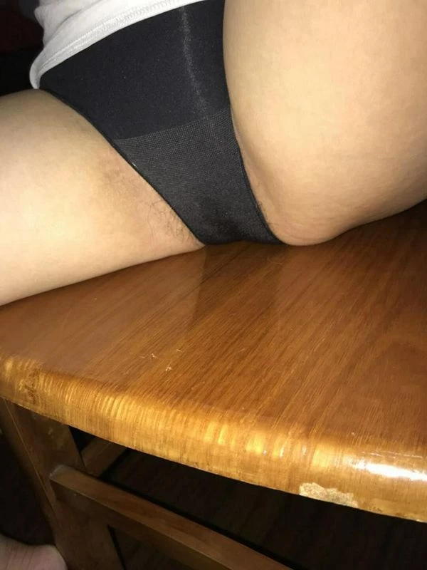 多汁小骚逼[12P]