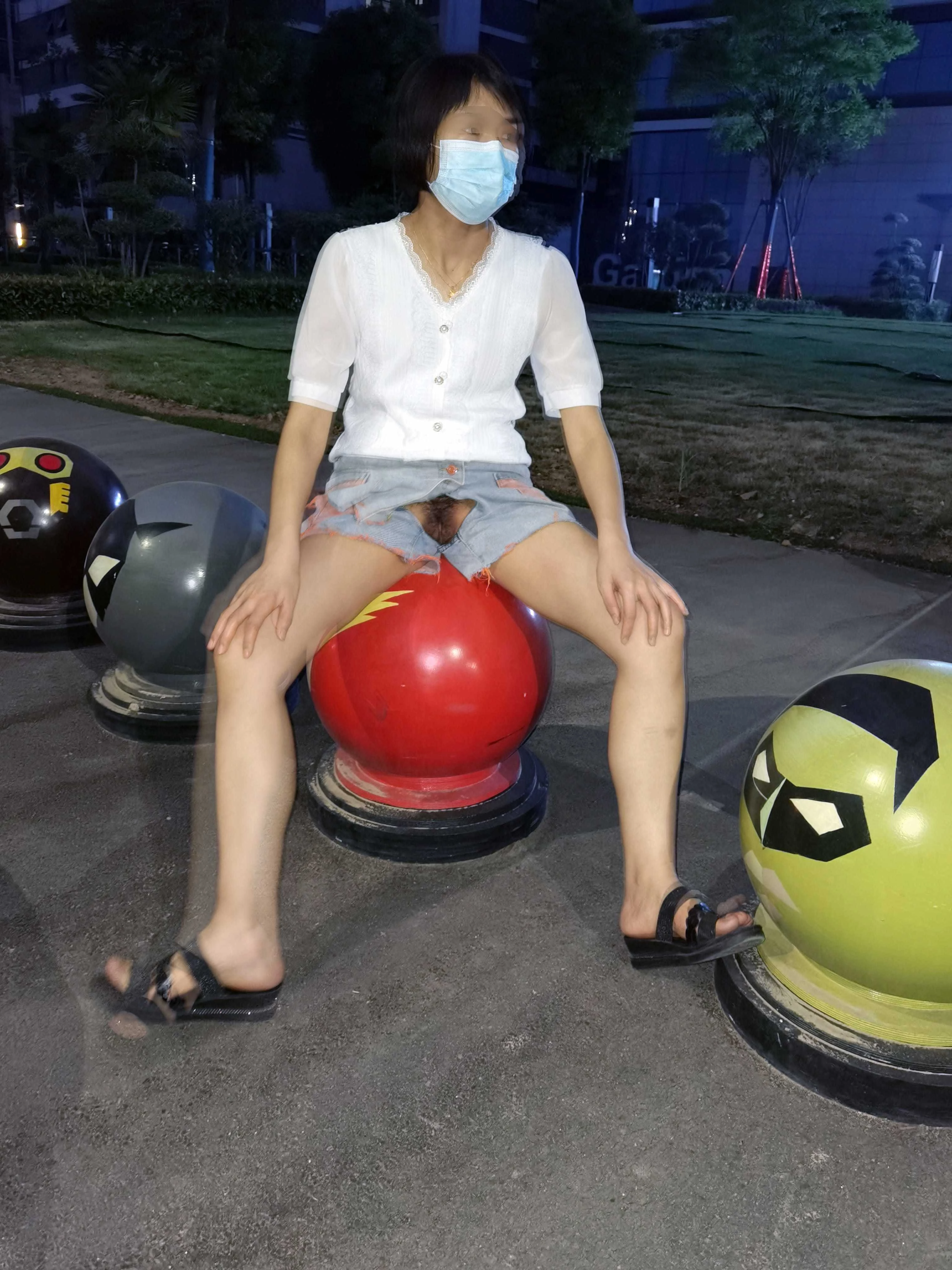 老婆的库存外拍1[28P]