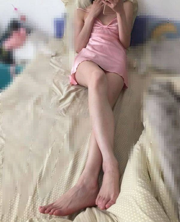腿好看逼逼也不赖 [18P]