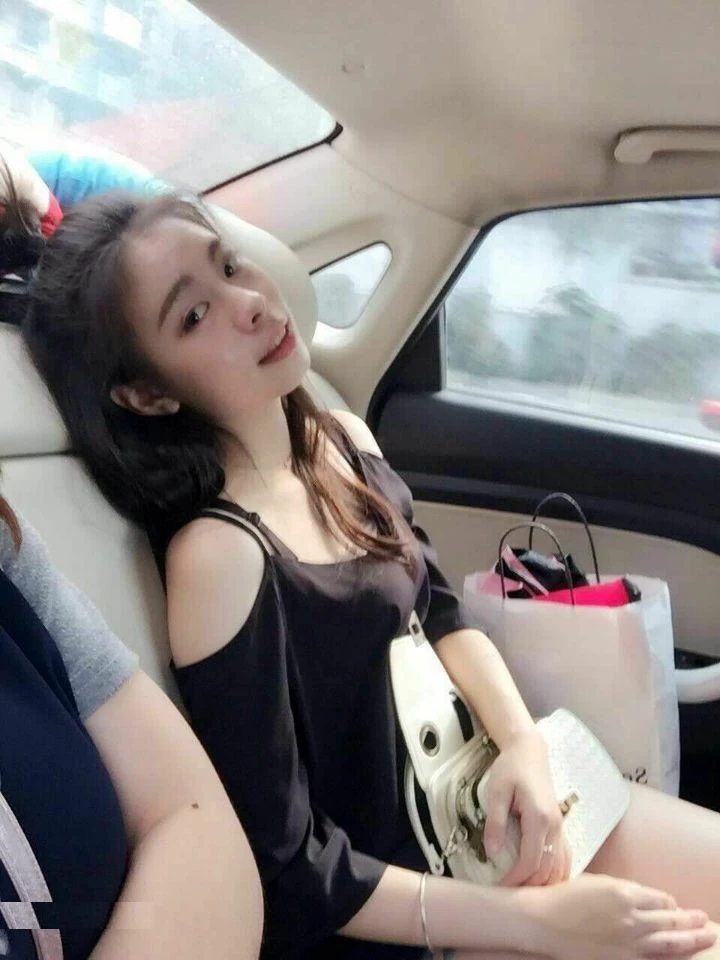 好嫩的逼，好挺的奶子，青涩的面容。让人充满的欲望[17P]